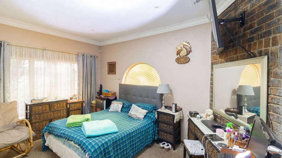 5 Bedroom Property for Sale in Cashan North West